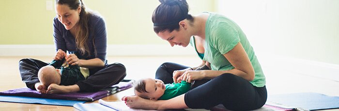infant-yoga-and-massage